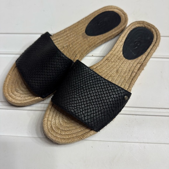 UGG Shoes - UGG Australia Women’s Sz 7 Exotic Jute Espadrille Black Cherry 1011192 Sandals